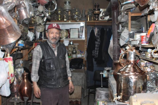 Bayburt’ta Ramazan Öncesi Bakırlar Kalaylanıyor