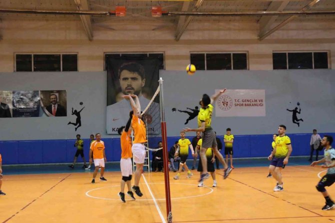 Hizan’da ‘Voleybol Turnuvası’ Sona Erdi