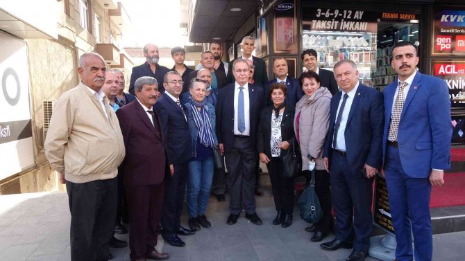 Kahramanmaraşlı Vatandaştan Chp’li Öztrak’a: "Erdoğan’a Sahip Çıkın, Avrupa İle Savaşıyor Bir De Sizlerle Savaştırmayın"