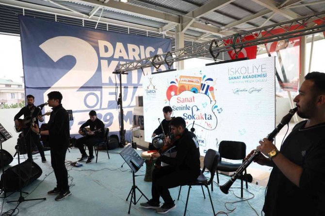 120 Bin Kişinin Ziyaret Ettiği Kitap Fuarı Konserle Sona Erdi
