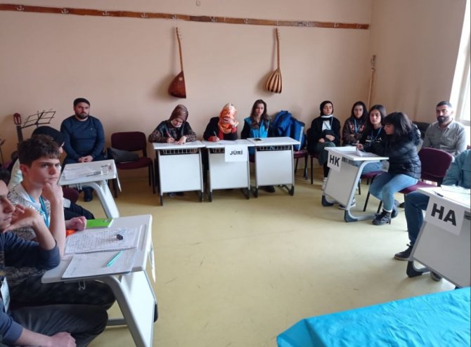 Van’da ‘Gençlik Merkezleri Münazara Yarışması’ Sona Erdi