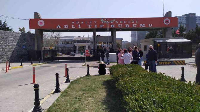 Bağcılar’da Kocasının Öldürdüğü Kadının Cenazesi Adli Tıp Kurumu’ndan Alındı