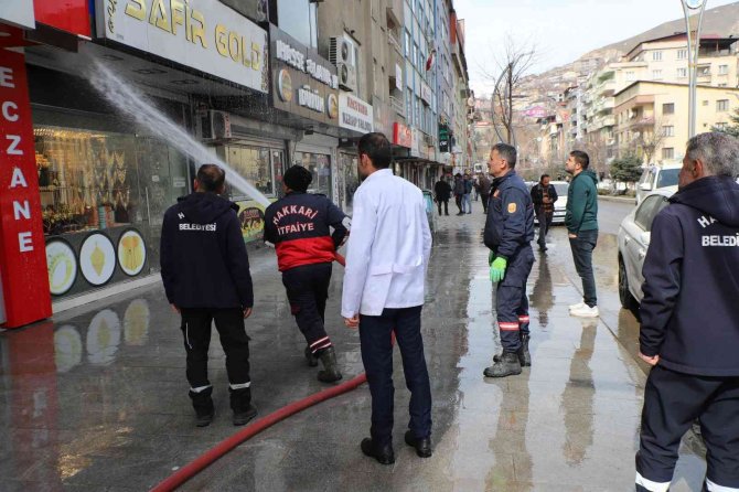 Hakkari Belediyesinden Bahar Temizliği