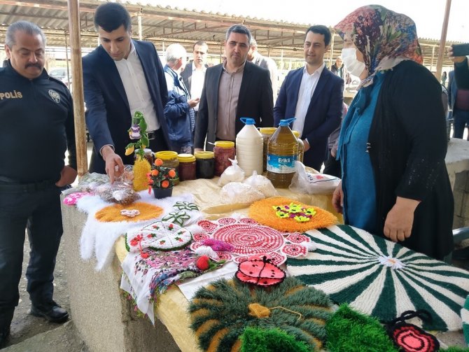 Erzin’de "Kadın Eli Halk Pazarı" Kuruldu