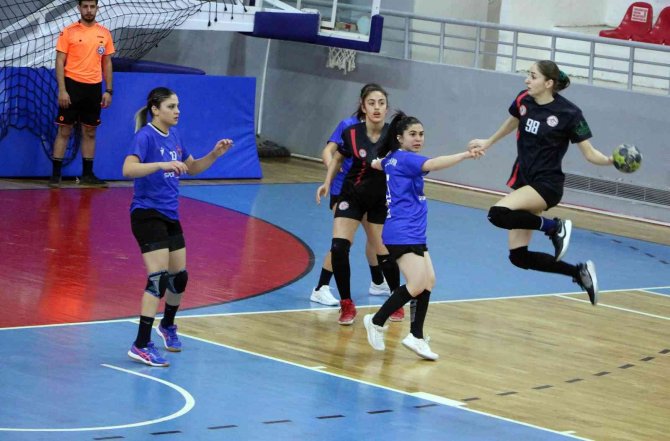 Erteleme Maçında Kazanan Çıkmadı