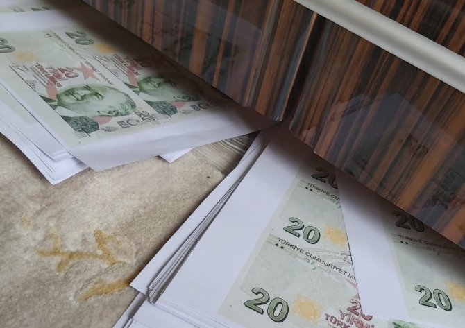 Uslanmayan Kalpazan Son İşinde Yakayı Ele Verdi