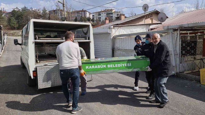 Babasına Ulaşamadı, Polis Eve Gidince Gerçek Ortaya Çıktı