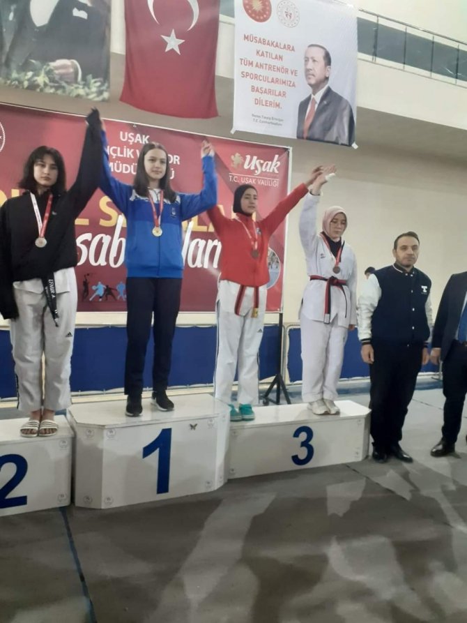 Köyceğizli Azra Karakaş Taekwondo Grup Müsabakasında 3. Oldu