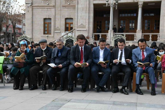Kütüphanede Hayat Var Projesine Aksaray’dan Anlamlı Destek