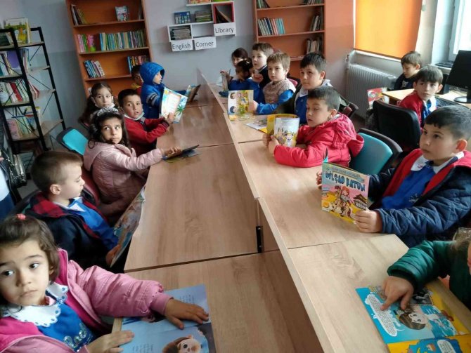 “Her Yerde Okuyorum” Gediz’de