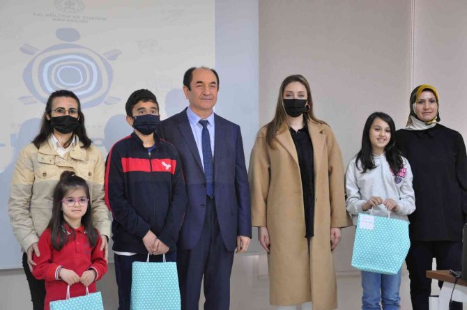Mustafakemalpaşa’da Kütüphane Haftası Etkinliği