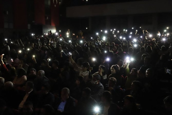 Bozkırın Tezenesi Neşet Ertaş’ı Anma Gecesine Yoğun İlgi