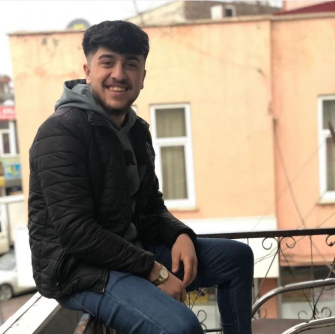 Nehre Uçan Araçtan Yaralı Kurtulan Genç De Hayatını Kaybetti