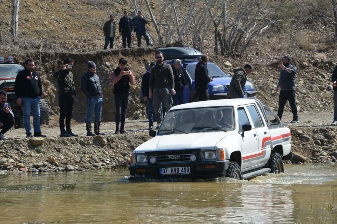 Gediz’de Off-road Heyecanı