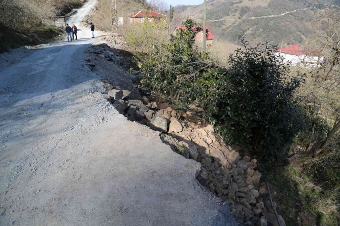 Ordu’da 256 Yol Ağında Heyelan Meydana Geldi