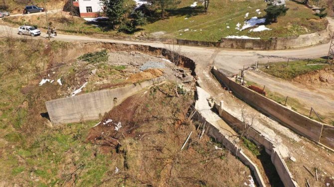 Ordu’da 256 Yol Ağında Heyelan Meydana Geldi