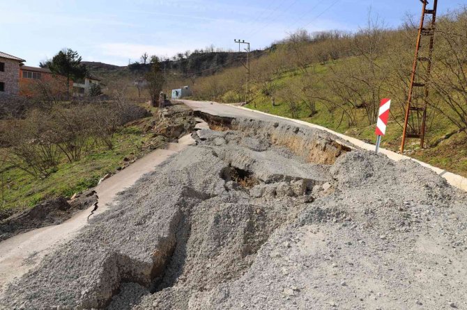 Ordu’da 256 Yol Ağında Heyelan Meydana Geldi