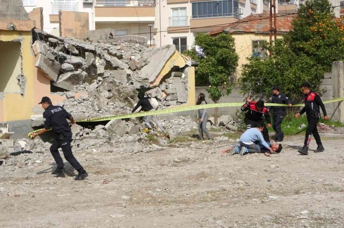 Osmaniye’de Gerçeği Aratmayan Deprem Tatbikatı