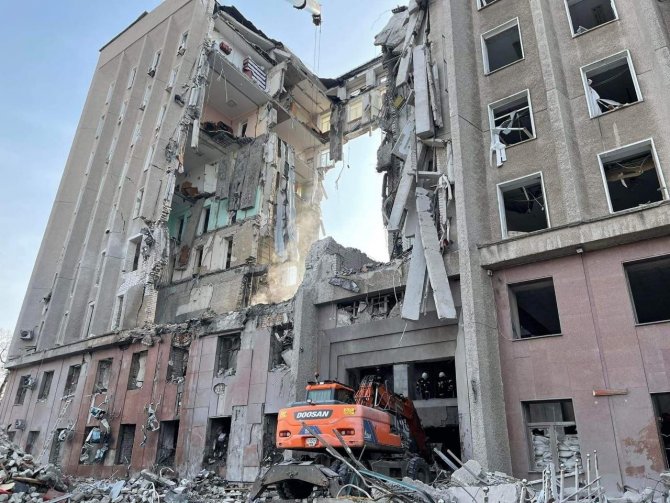 Mikolayiv’de Vurulan Valilik Binasında Bilanço Ağırlaşıyor: 12 Ölü, 33 Yaralı