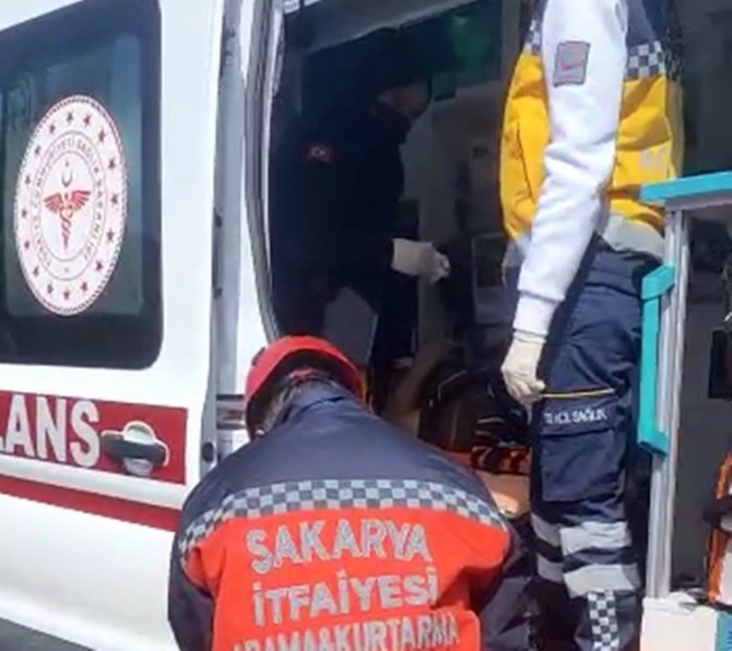 İ̇nşaat Halindeki Evin Balkonu Çöktü: 4 İşçi Yaralandı