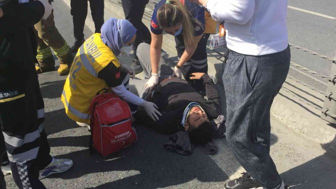 Virajı Alamayan Hafriyat Kamyonu Devrildi: Facianın Eşiğinden Dönüldü