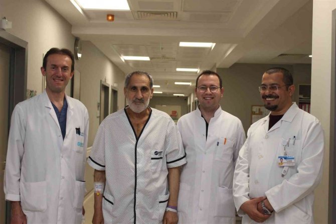 Karaciğer Nakilli Hastanın Aort Damarı Değiştirildi