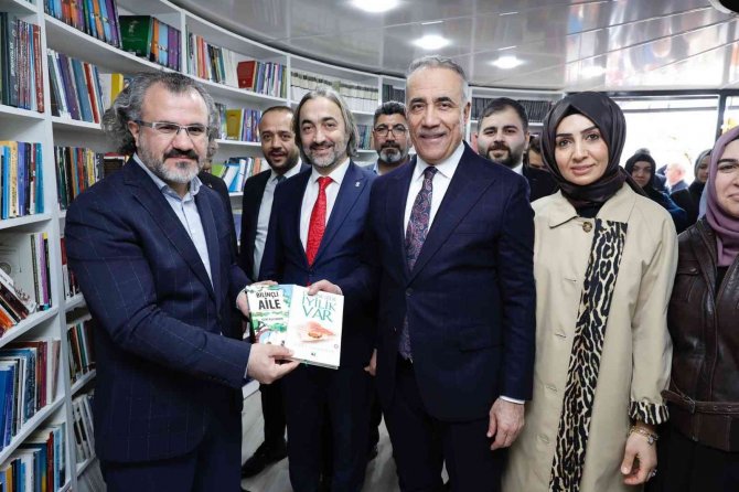 Sultangazi Belediyesi, 11 Yeni Kütüphanenin Açılışını Gerçekleştirdi