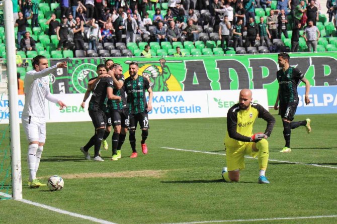 Sakaryaspor’da Yılmaz Vural Tamam Gibi!