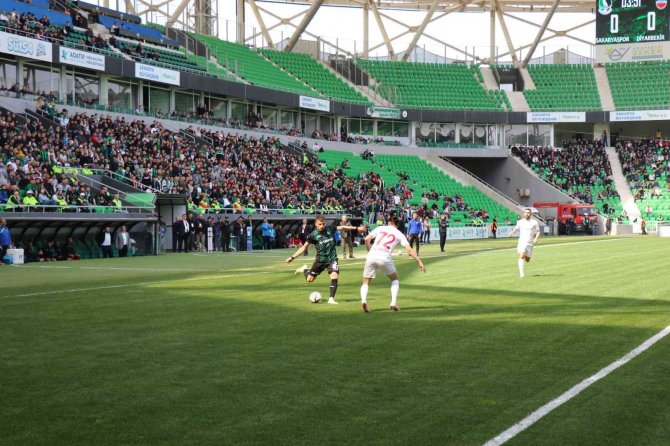 Tff 2. Lig: Sakaryaspor: 3 - Diyarbekirspor: 0