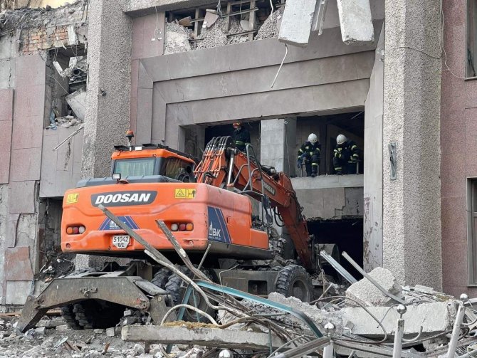 Mikolayiv’de Vurulan Valilik Binasında Bilanço Ağırlaşıyor: 12 Ölü, 33 Yaralı