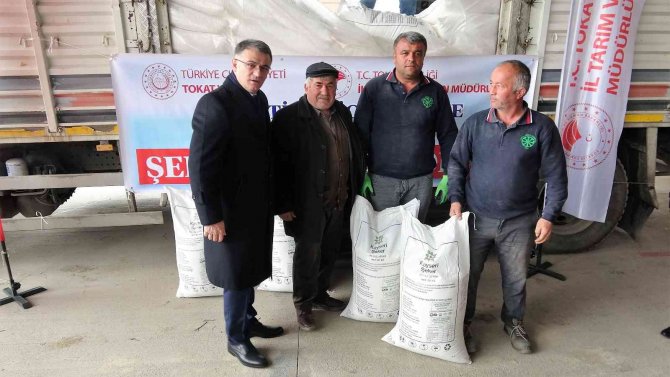 Arıcılara Çuval Çuval Şeker Dağıtıldı