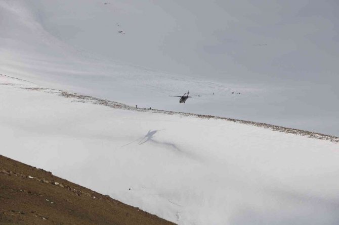 Kayarken Çığ Altında Kalan İ̇talyan İçin Seferberlik