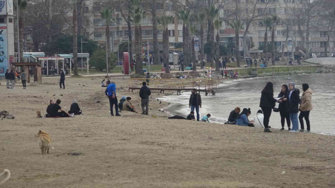Sıcak Havayı Fırsat Bilen Yalovalılar Soluğu Sokakta Aldı