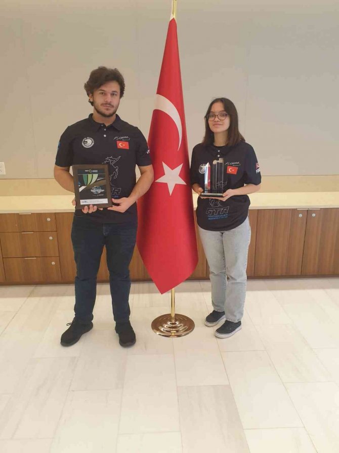 Kartallı Göktürkler Takımı Abd’den Ödülle Döndü