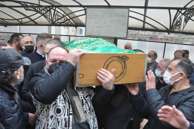 ’Zeytinci Ali Dayı’ Olarak Tanınan Ünyeli Esnaf, Son Yolculuğuna Uğurlandı