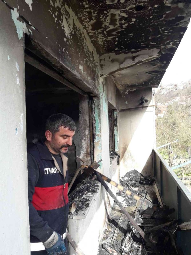Çocukların Oyunu Evi Kullanılmaz Hale Getirdi