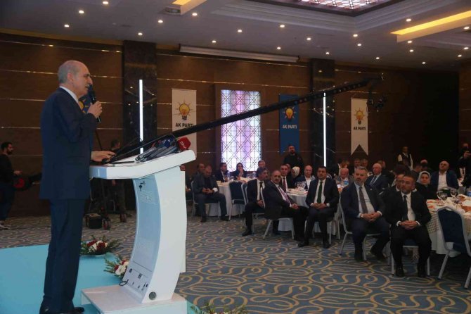 Kurtulmuş: “Biz İnsanların Ana Dillerinin Ana Sütü Kadar Helal Olduğuna İnanan Bir Siyasi Harekatız”