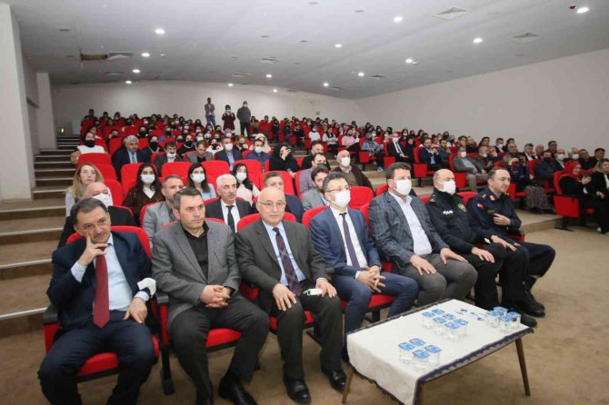 Başkan Soykan’dan 2 Bin Kitap