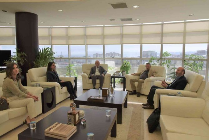 Rektör Ünal: “120 Ülkeden 5 Bin Öğrenciye Ev Sahipliği Yapıyoruz”