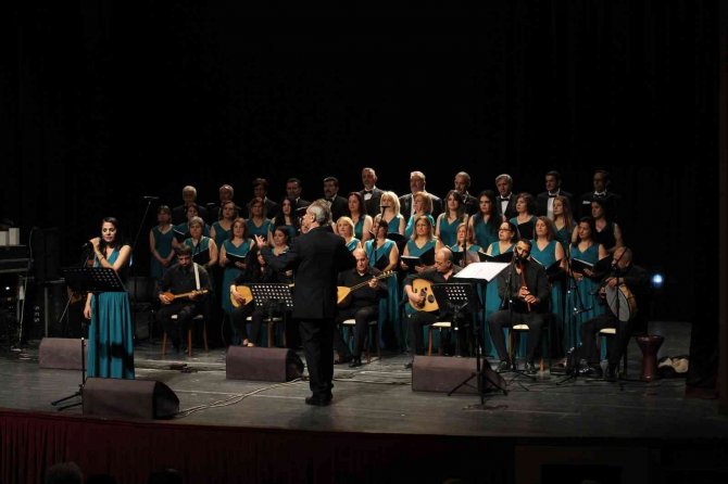 Antakya-defne Barış Korosu’ndan Samandağ’da Konser