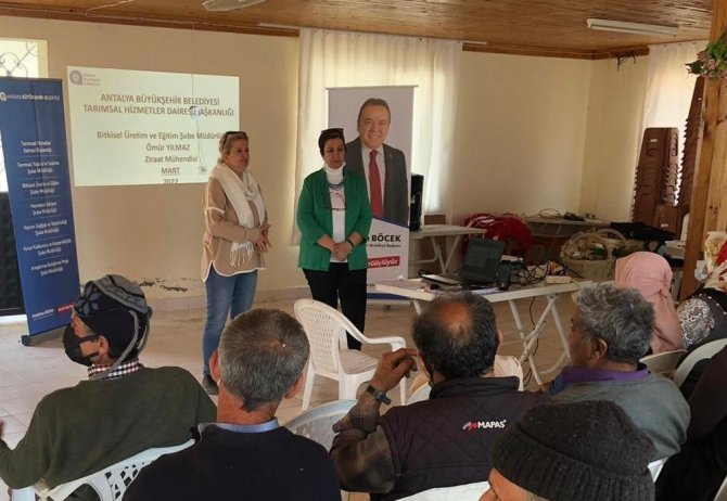 Büyükşehir Akseki’de Defne Fidanı Dağıtıp Defne Sabunu Yapımını Anlattı