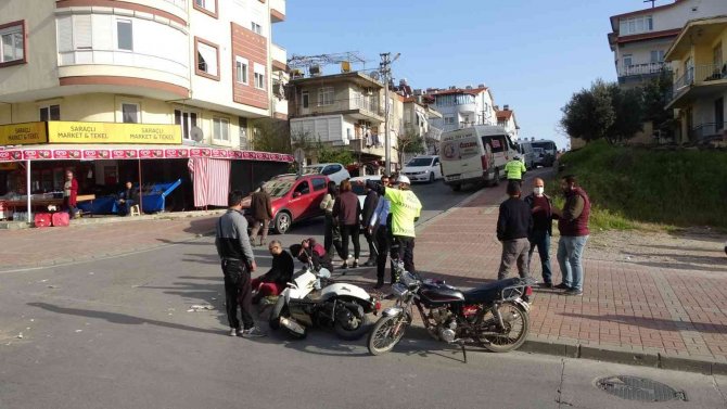 Hurdaya Ayrılan Motosiklet İle Kaza İzlerken Yakalandı, Polise "Bu Defa Görmezden Gelin" Dedi