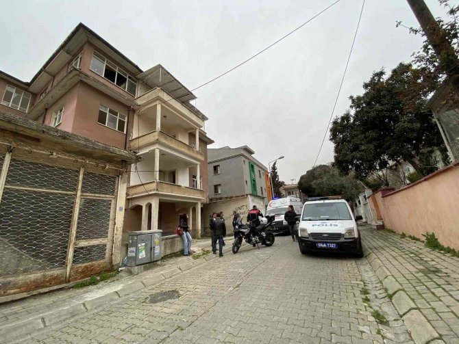 Üçüncü Kattan Beton Zemine Düşen Şahıs Ölümden Döndü