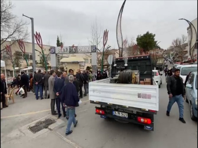 Bigadiç’te Caddeler Gül Suyu İle Temizlendi