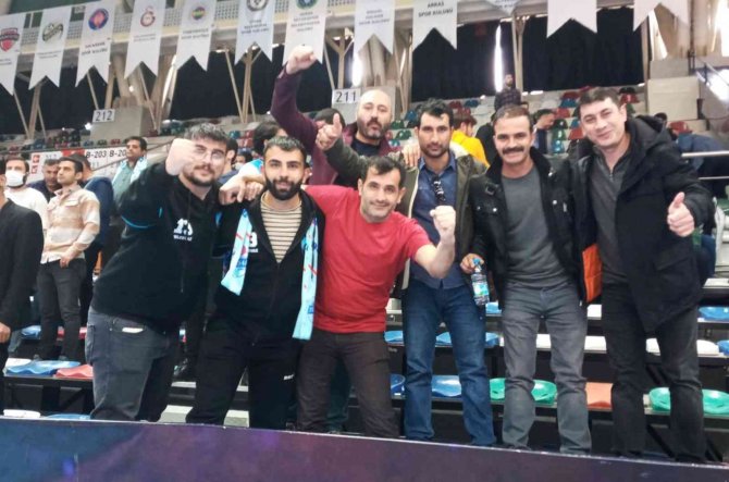Adilcevaz Türşad Voleybol Takımı Efeler Ligi’ne Yükseldi