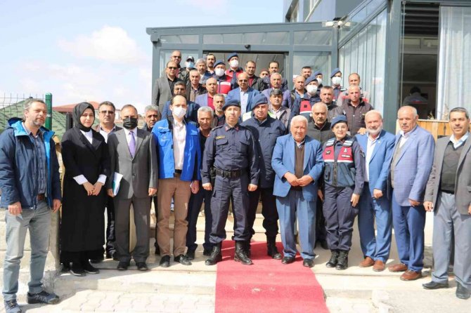 Tuz Gölü’nde Flamingo Ölümlerine Jandarma Önlemi