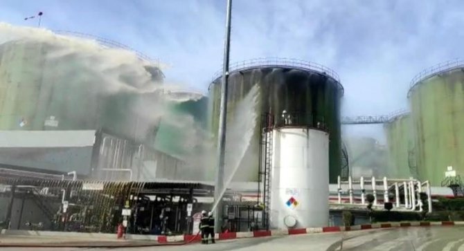 İ̇tfaiye Ekiplerinin Tatbikatı Gerçeği Aratmadı