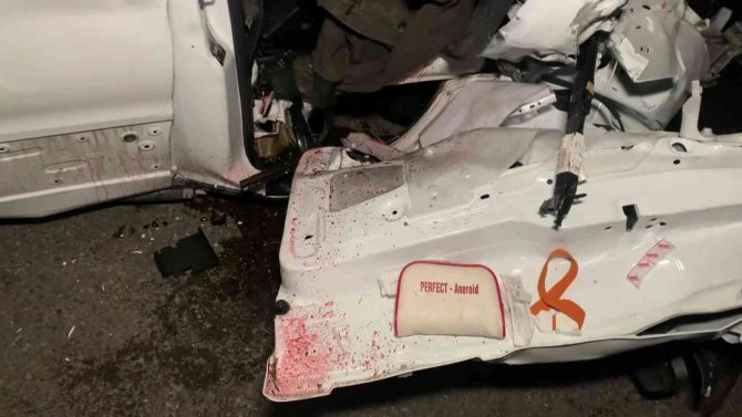 Çekmeköy’de Zincirleme Trafik Kazası: 3 Araç Birbirine Girdi