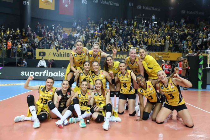 Cev Şampiyonlar Ligi: Vakıfbank: 3 - Fenerbahçe Opet: 1