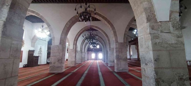 Camiler Ramazan’a Hazır